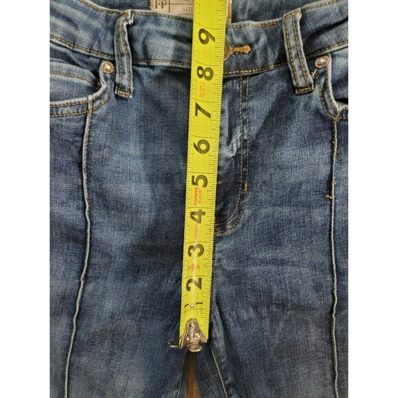 FREE PEOPLE  Jeans with distressed eg cuffs and front seam Size W27R - Picture 6 of 13